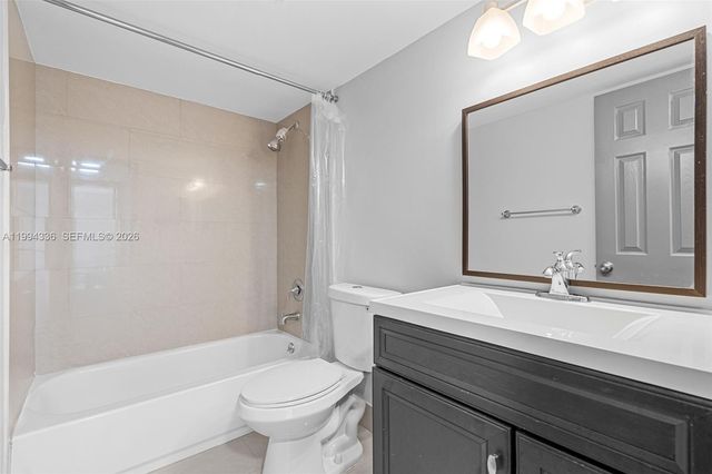 4843 NW 95th Ave, Sunrise, FL 33351