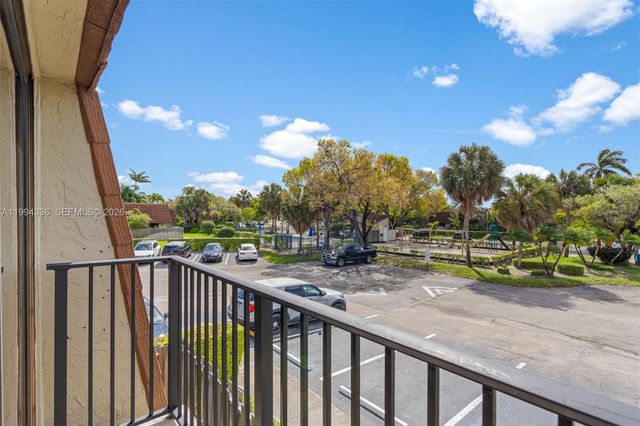 4843 NW 95th Ave, Sunrise, FL 33351