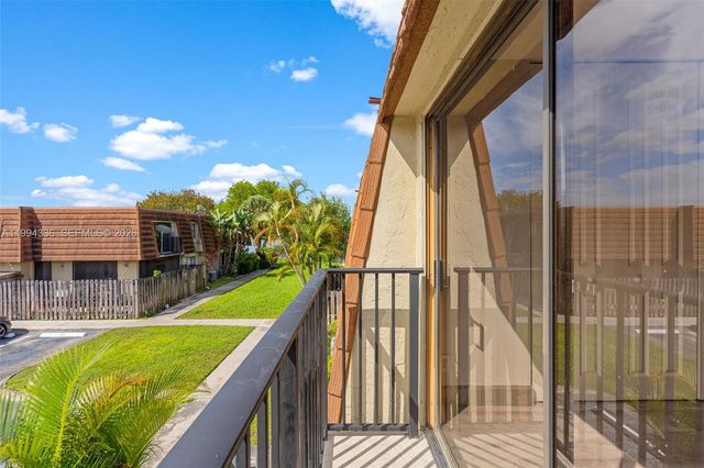 4843 NW 95th Ave, Sunrise, FL 33351