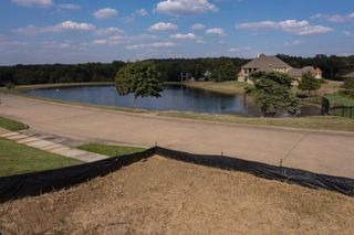 2438 Creekwood Drive, Cedar Hill, TX 75104