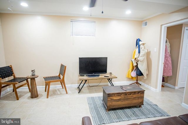 3913 Q ST SE, Washington, DC 20020