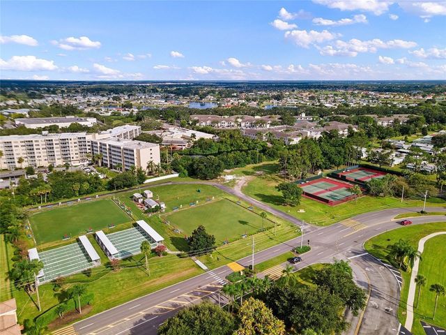 2420 SIFIELD GREENS WAY 2420, Sun City Center, FL 33573