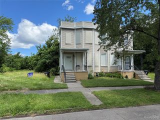 229 Leicester Court, Detroit, MI 48202