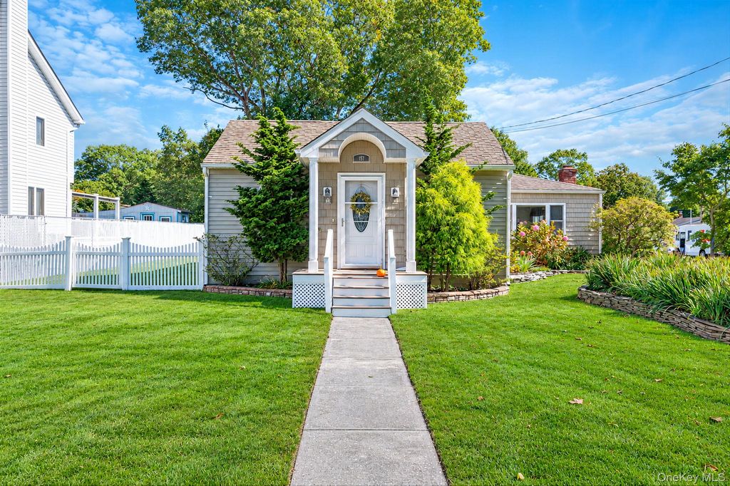 157 Abner Drive, Holtsville, NY 11742 — exterior