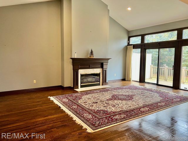 2483 Hickory Glen Drive 3, Bloomfield Hills, MI 48304