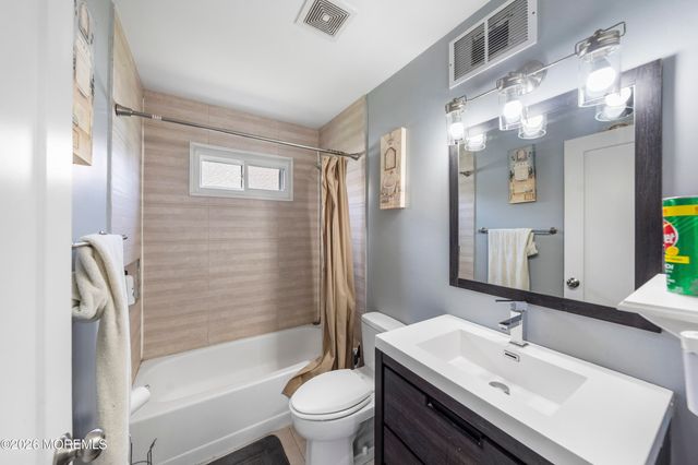 179 Buckingham Drive N, Manchester, NJ 08759