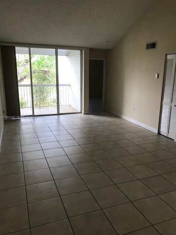 4772 NW 97th Pl 219, Doral, FL 33178