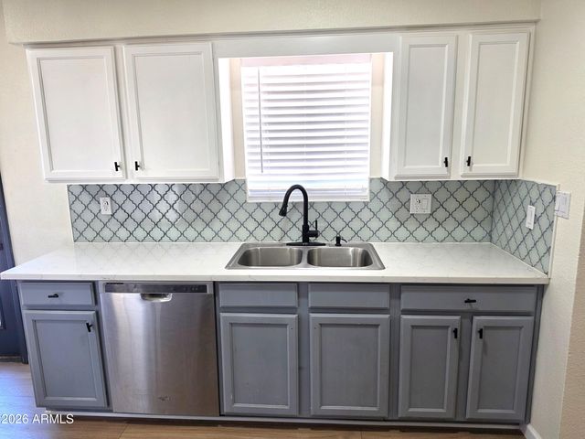 1736 E Frye Road Unit A, Chandler, AZ 85225