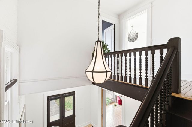 940 S 6th St, Louisville, KY 40203