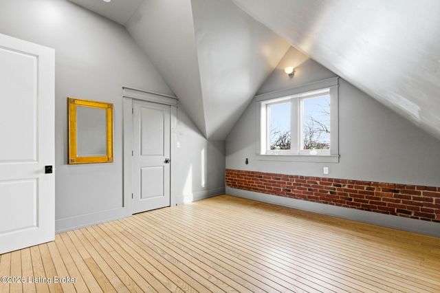 940 S 6th St, Louisville, KY 40203