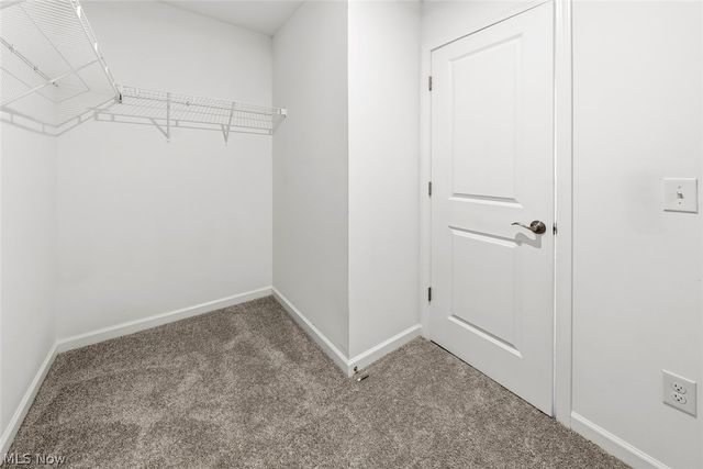 6522 Daisy Lane, Olmsted Twp, OH 44138