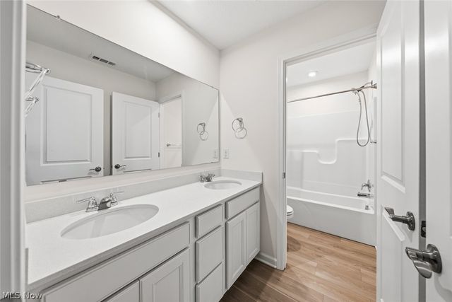 6522 Daisy Lane, Olmsted Twp, OH 44138