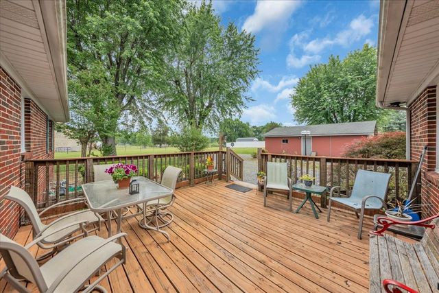 921 Dry Creek Rd, Smithville, TN 37166