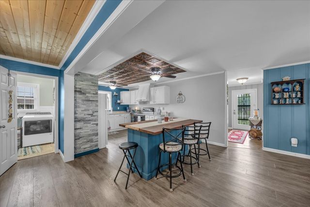 921 Dry Creek Rd, Smithville, TN 37166