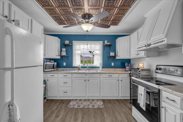 921 Dry Creek Rd, Smithville, TN 37166