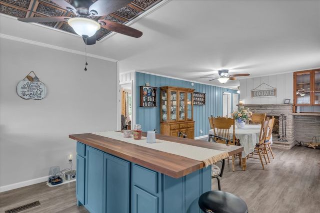 921 Dry Creek Rd, Smithville, TN 37166