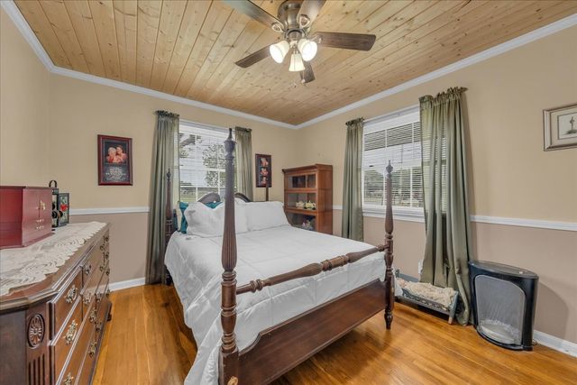 921 Dry Creek Rd, Smithville, TN 37166
