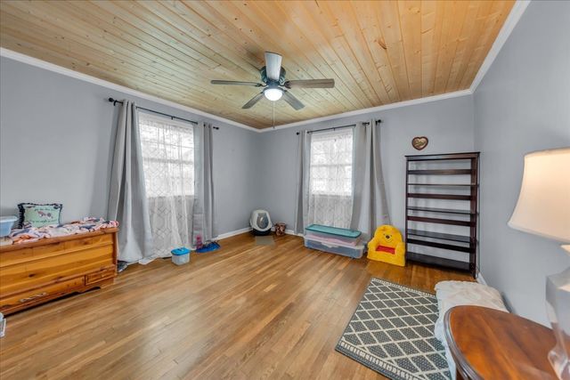 921 Dry Creek Rd, Smithville, TN 37166