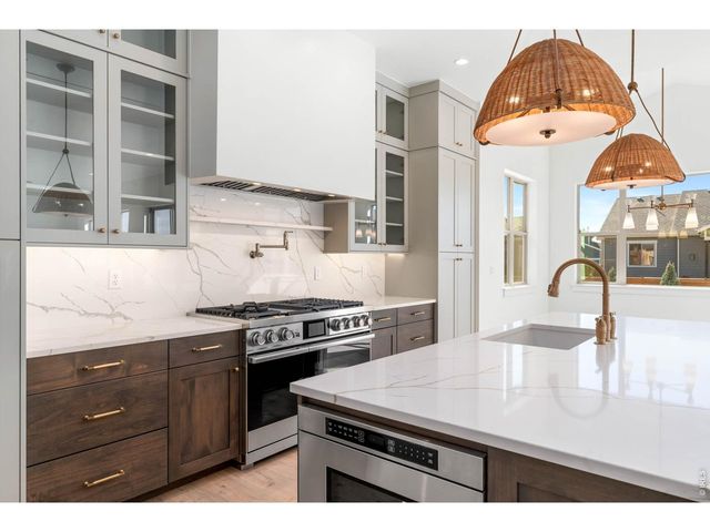 832 Clydesdale Dr, Windsor, CO 80550