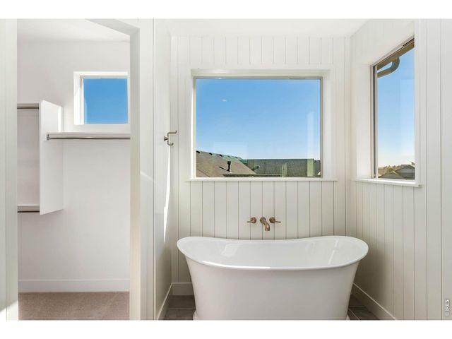 832 Clydesdale Dr, Windsor, CO 80550