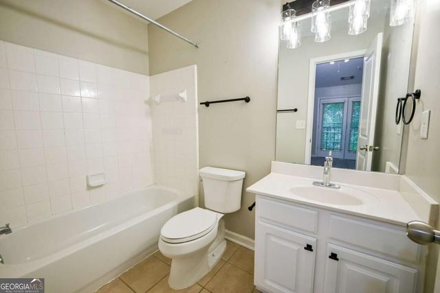 1035 Barnett Shoals Road 131, Athens, GA 30605