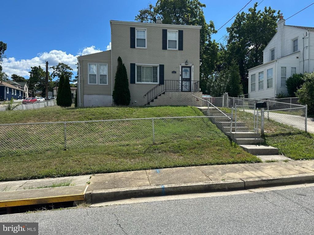 615 60TH PL, Capitol Heights, MD 20743