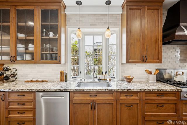 20 San Leandro Way, San Francisco, CA 94127