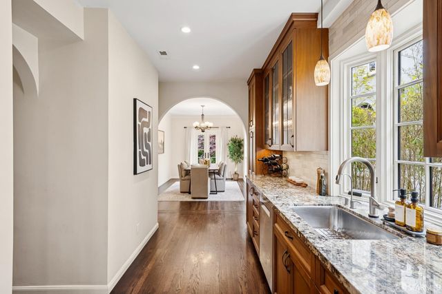 20 San Leandro Way, San Francisco, CA 94127