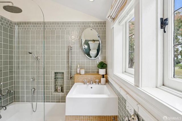 20 San Leandro Way, San Francisco, CA 94127