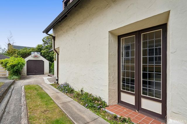 20 San Leandro Way, San Francisco, CA 94127
