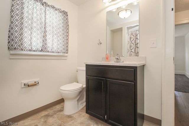 900 Beardsley Street, Akron, OH 44311
