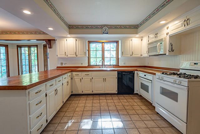 3546 E Cinnamon Place, Springfield, MO 65809