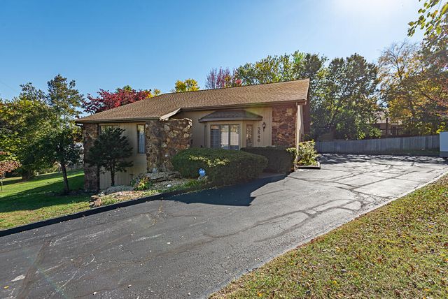 3546 E Cinnamon Place, Springfield, MO 65809