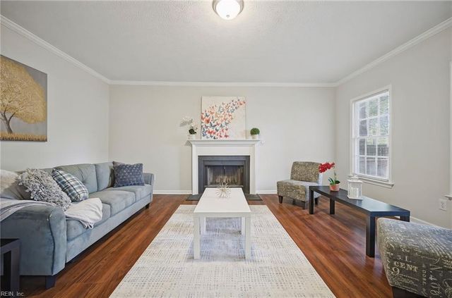821 Lancaster LN, Newport News, VA 23602