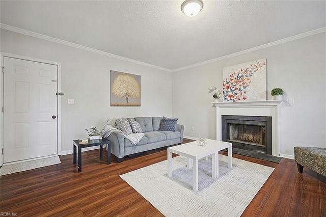 821 Lancaster LN, Newport News, VA 23602