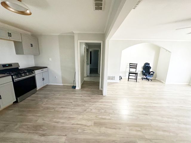 1505 E Cherokee Dr, Big Spring, TX 79720