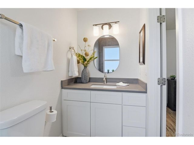 1830 S Mobile St, Aurora, CO 80017