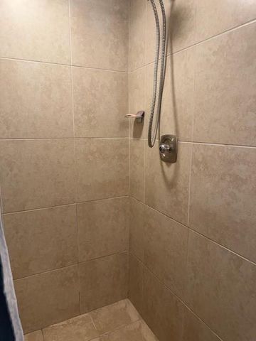 6800 Cypress Rd 512, Plantation, FL 33317