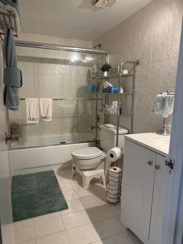 6800 Cypress Rd 512, Plantation, FL 33317