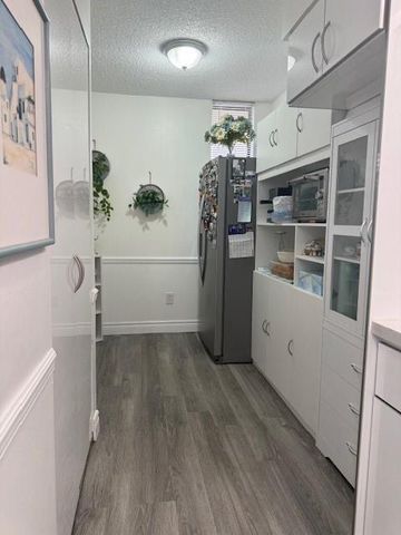 6800 Cypress Rd 512, Plantation, FL 33317