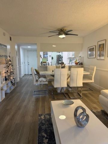 6800 Cypress Rd 512, Plantation, FL 33317