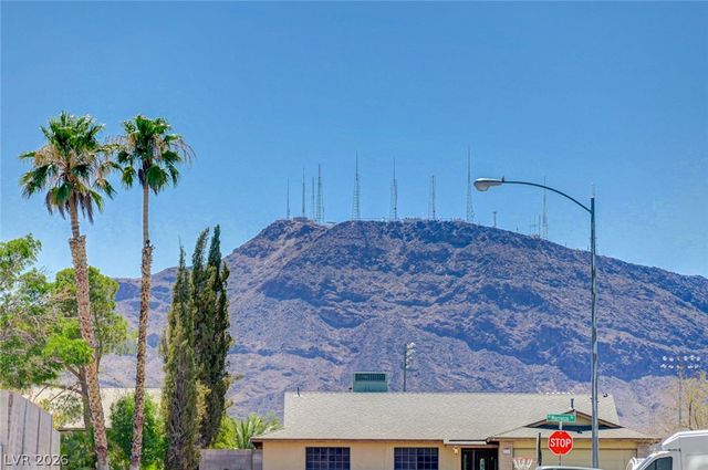 781 Fountain Hills Avenue, Henderson, NV 89002