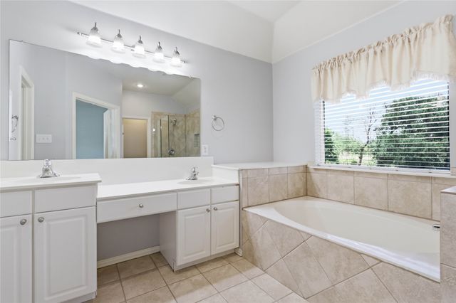 5913 Independence Court, Rowlett, TX 75089