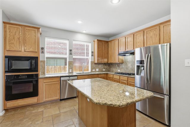 5913 Independence Court, Rowlett, TX 75089
