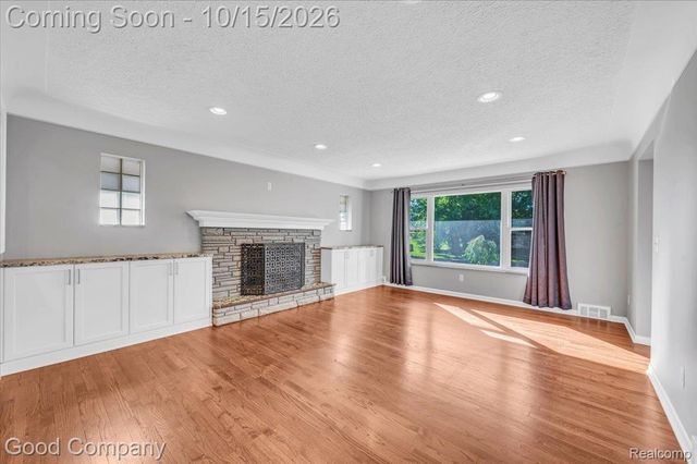 22831 Ulrich Street, Clinton Charter Township, MI 48036