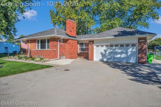 22831 Ulrich Street, Clinton Charter Township, MI 48036