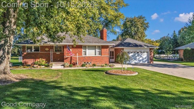 22831 Ulrich Street, Clinton Charter Township, MI 48036