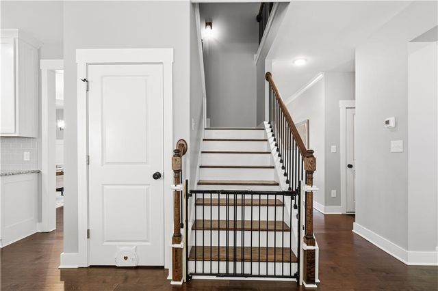 60 NE Grand Georgian Court NE, Cartersville, GA 30121