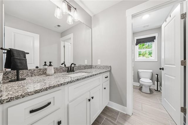 60 NE Grand Georgian Court NE, Cartersville, GA 30121