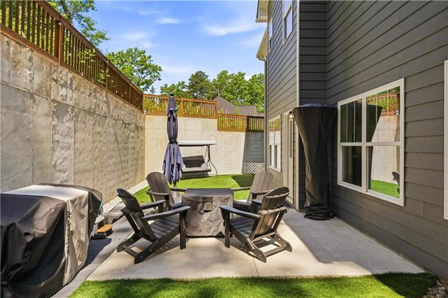 60 NE Grand Georgian Court NE, Cartersville, GA 30121